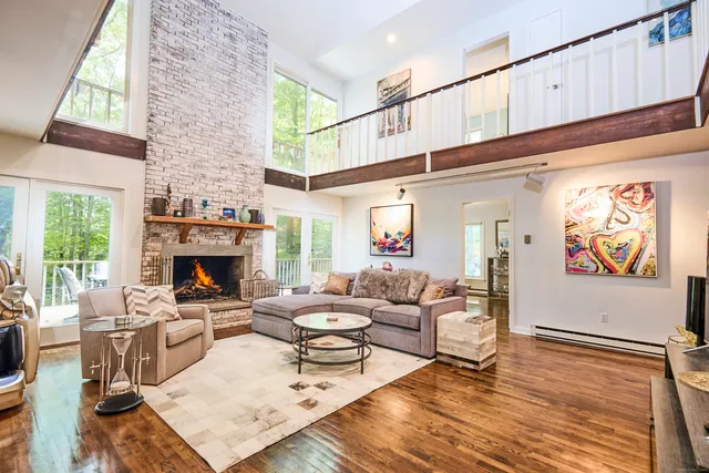 $1,100,000 | 191 Steep Hill Road, Weston, CT 06883