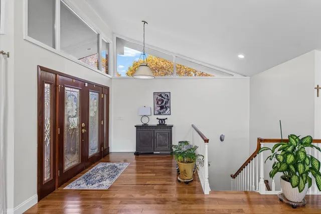 $574,900 | 120 Thornhill Drive, Danville, IL 61832