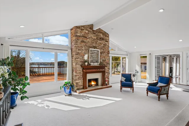 $574,900 | 120 Thornhill Drive, Danville, IL 61832