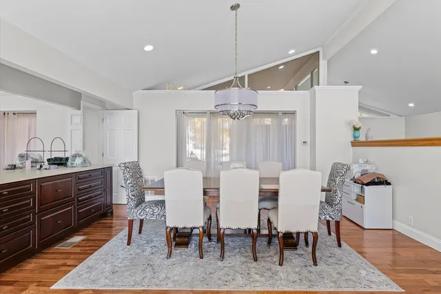 $574,900 | 120 Thornhill Drive, Danville, IL 61832