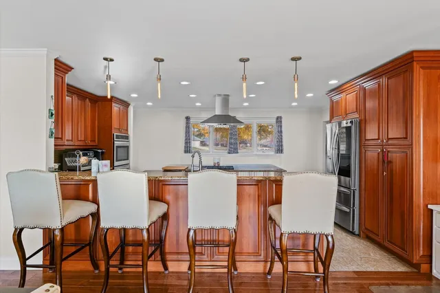 $574,900 | 120 Thornhill Drive, Danville, IL 61832