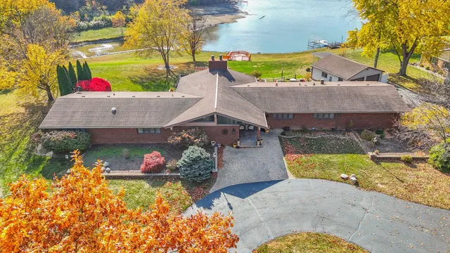 $574,900 | 120 Thornhill Drive, Danville, IL 61832