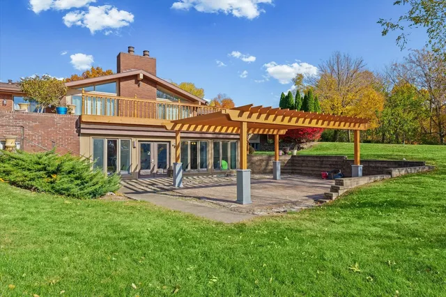 $574,900 | 120 Thornhill Drive, Danville, IL 61832