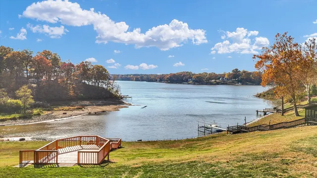 $574,900 | 120 Thornhill Drive, Danville, IL 61832