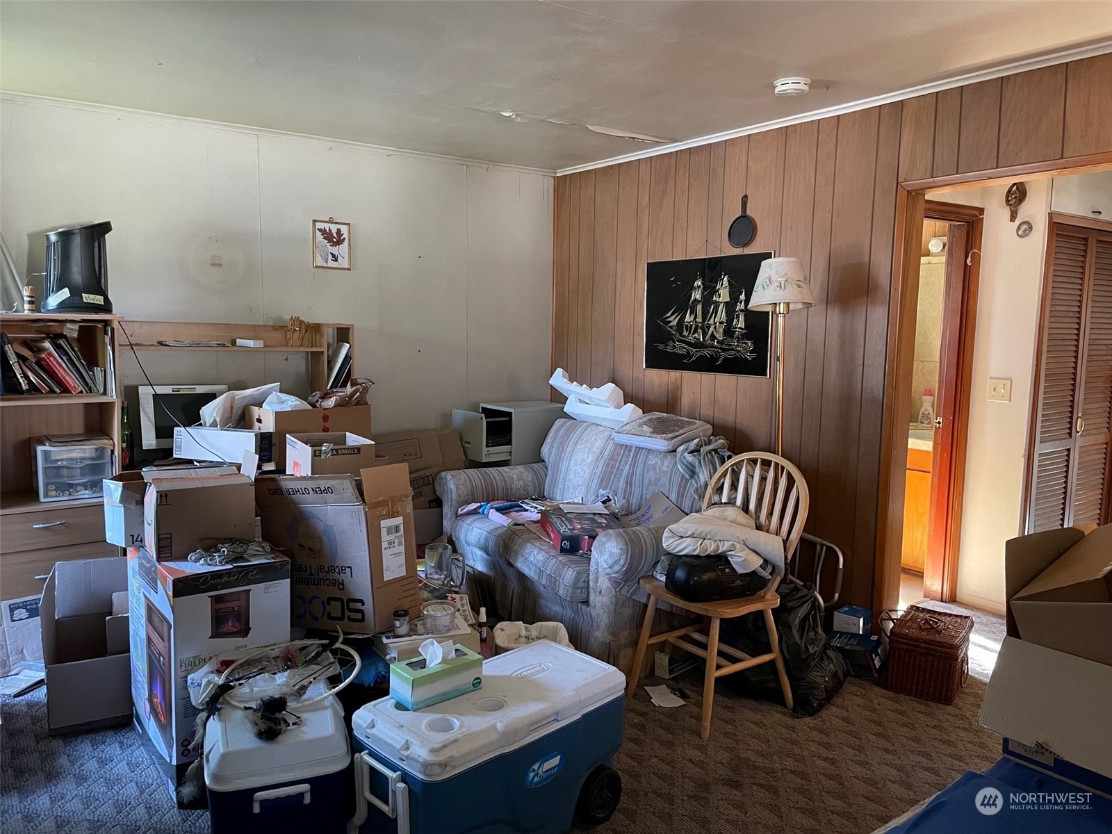 613 Smithers Avenue South Renton, WA 98057 - Photo 8 of 20 a work room with furniture and wooden floor