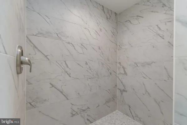 $649,999 | 31 Foxglove Lane, Kearneysville, WV 25430