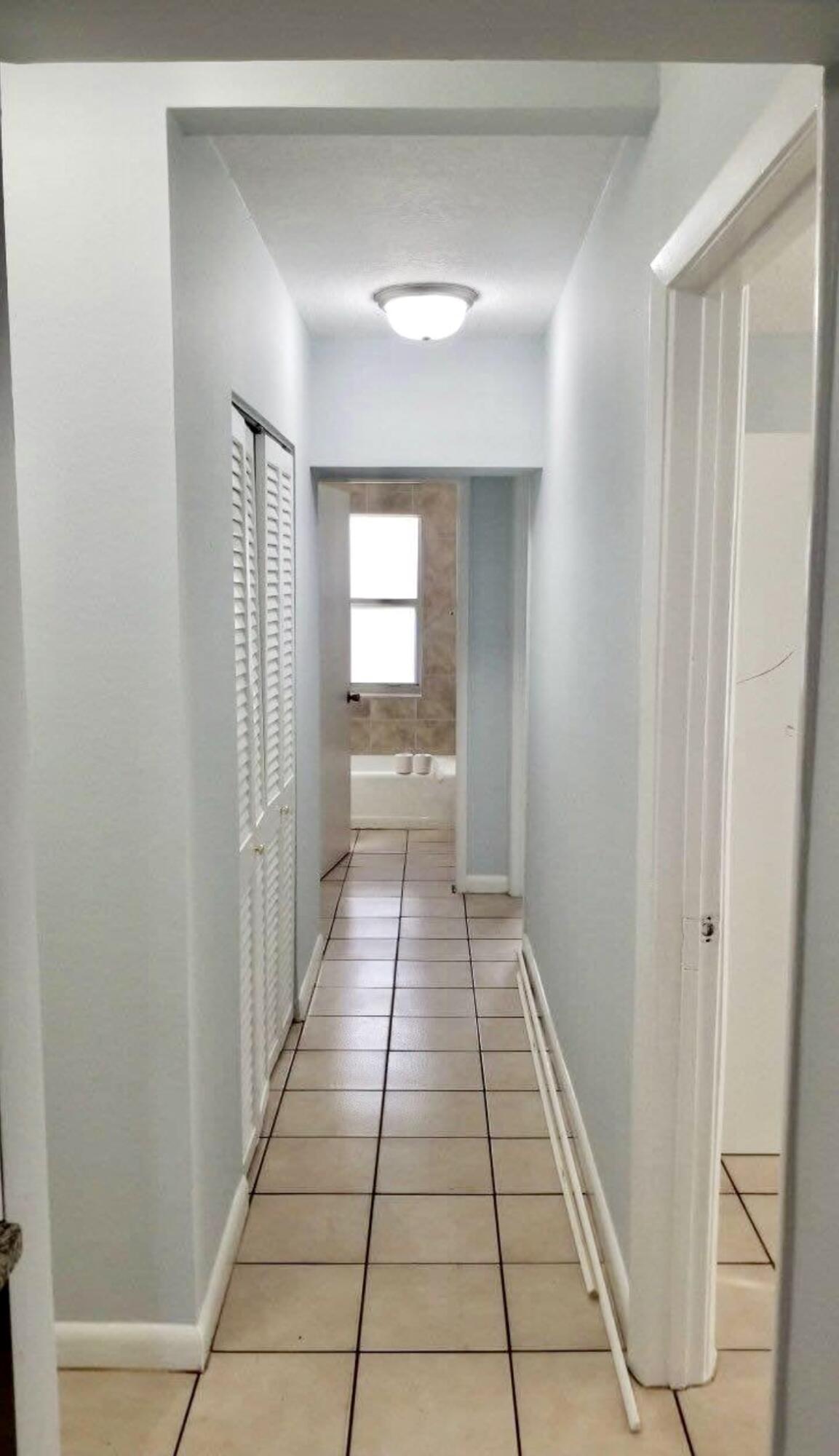112 Prospect Road Lantana, FL 33462 - Photo 10 of 17 198E6D85-2B83-4A48-8CCB-45B750B61903
