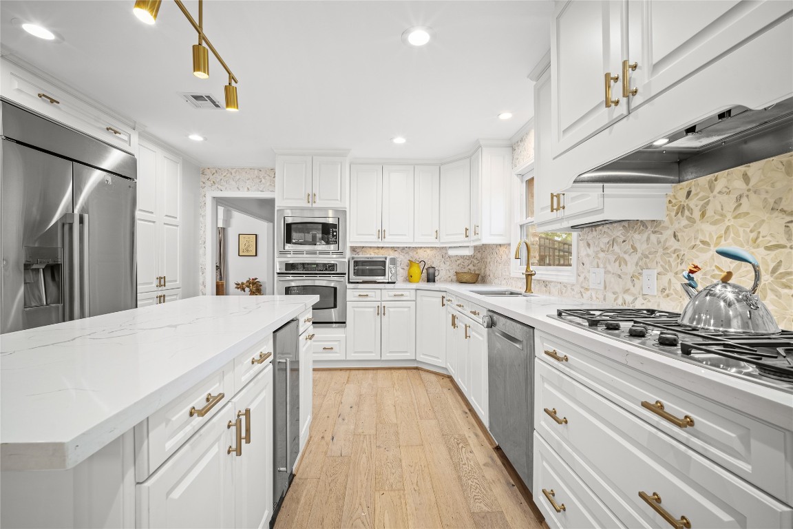 6206 Rutherglenn Drive Houston, TX 77096 - Photo 15 of 32