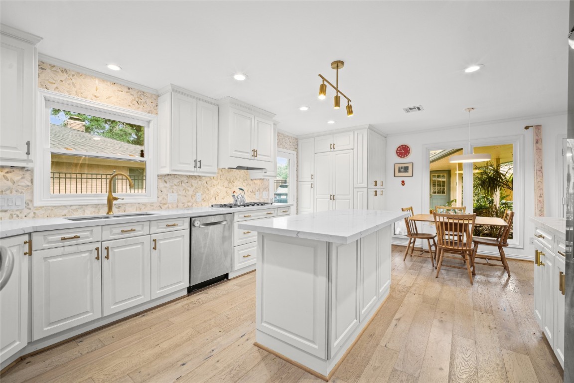 6206 Rutherglenn Drive Houston, TX 77096 - Photo 17 of 32