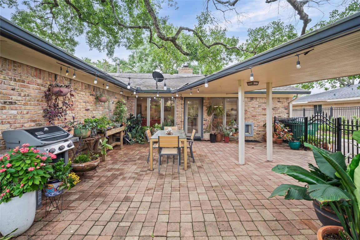 6206 Rutherglenn Drive Houston, TX 77096 - Photo 28 of 32