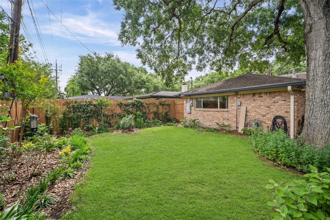 6206 Rutherglenn Drive Houston, TX 77096 - Photo 31 of 32