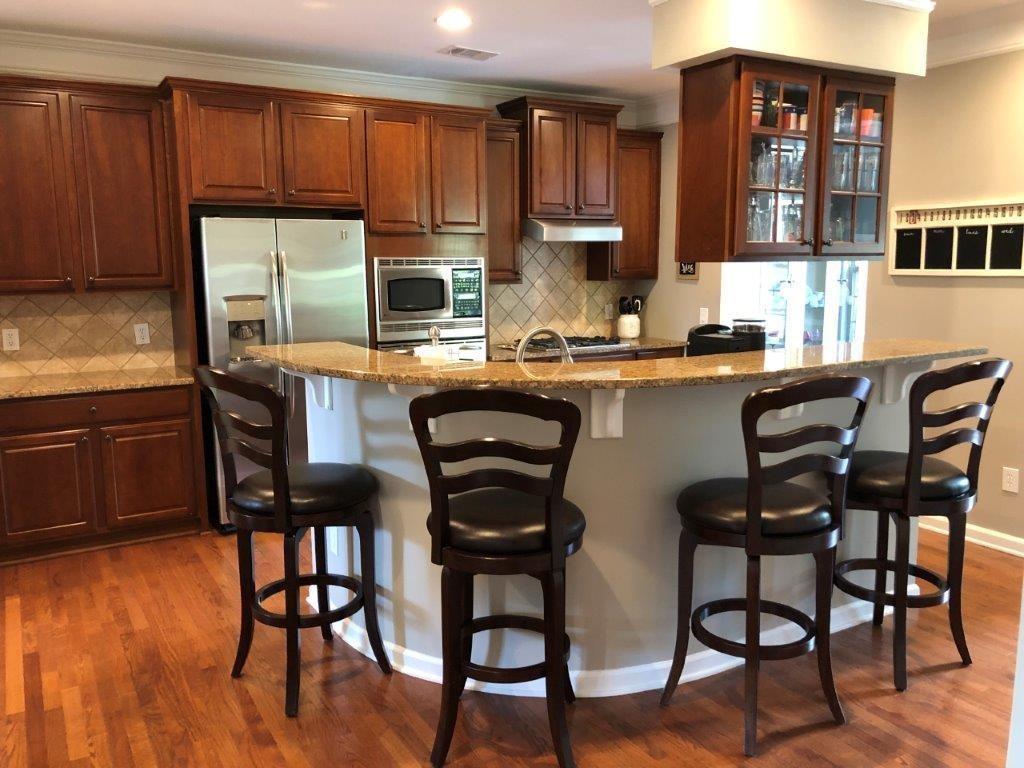 2016 Manchester Way Roswell, GA 30075 - Photo 4 of 18