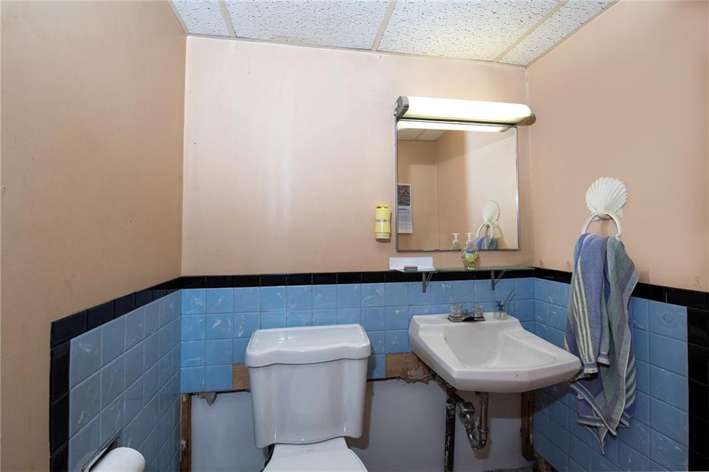 137 South McCoy Pl Road Sewickley, PA 15143 - Photo 20 of 25 Basement Powder Room
