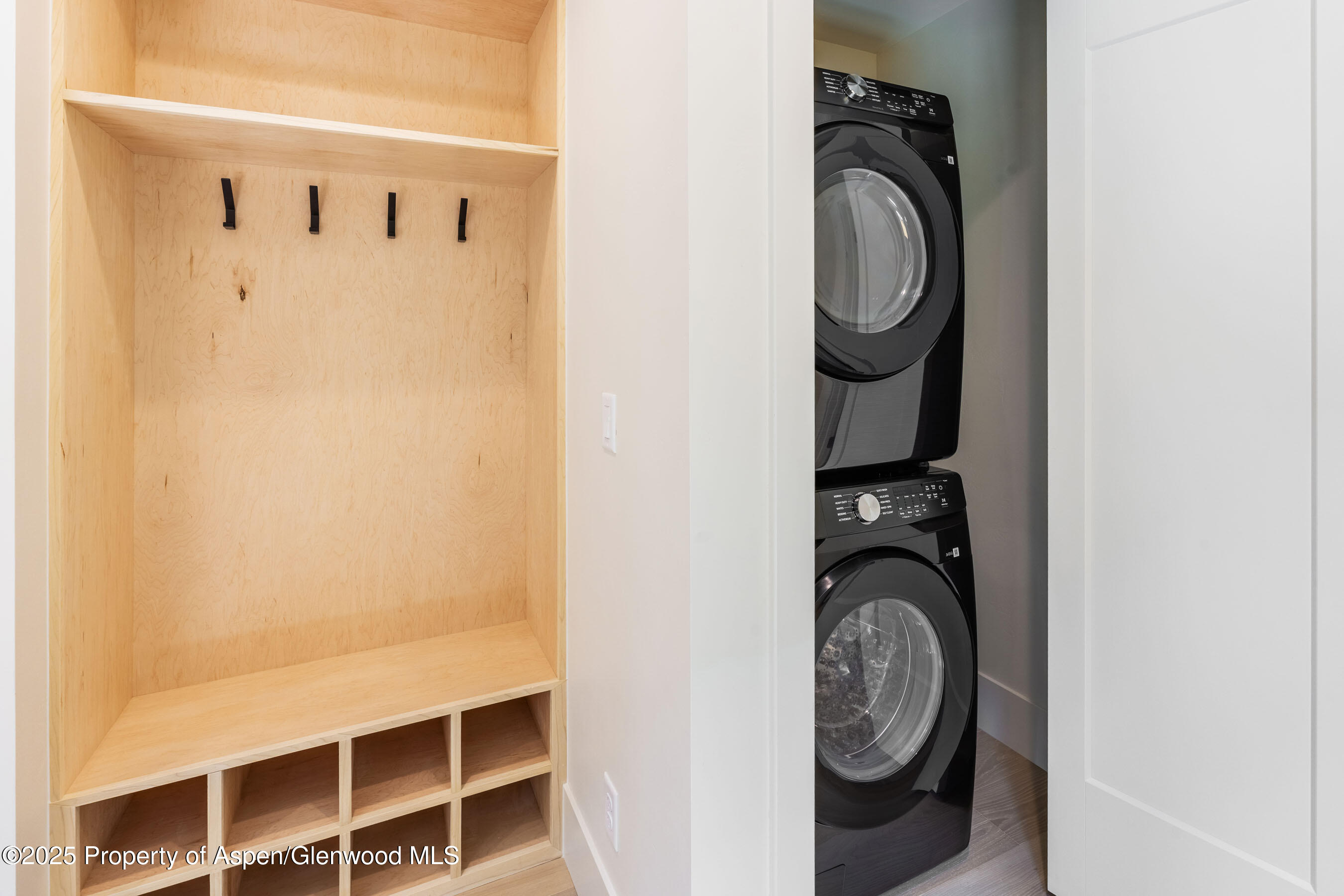 366 Stotts Mill Road Basalt, CO 81621 - Photo 21 of 31 Laundry in Primary Suite