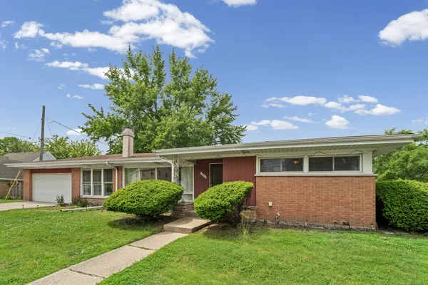 $500,000 | 7946 Lotus Avenue, Morton Grove, IL 60053
