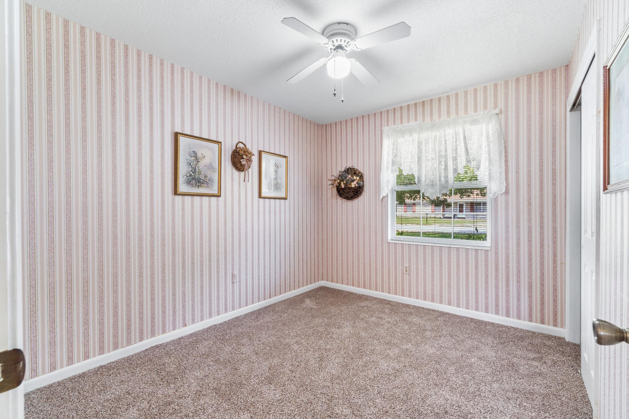 1409 Scott Road Niceville, FL 32578 - Photo 11 of 20 Guest Bedroom