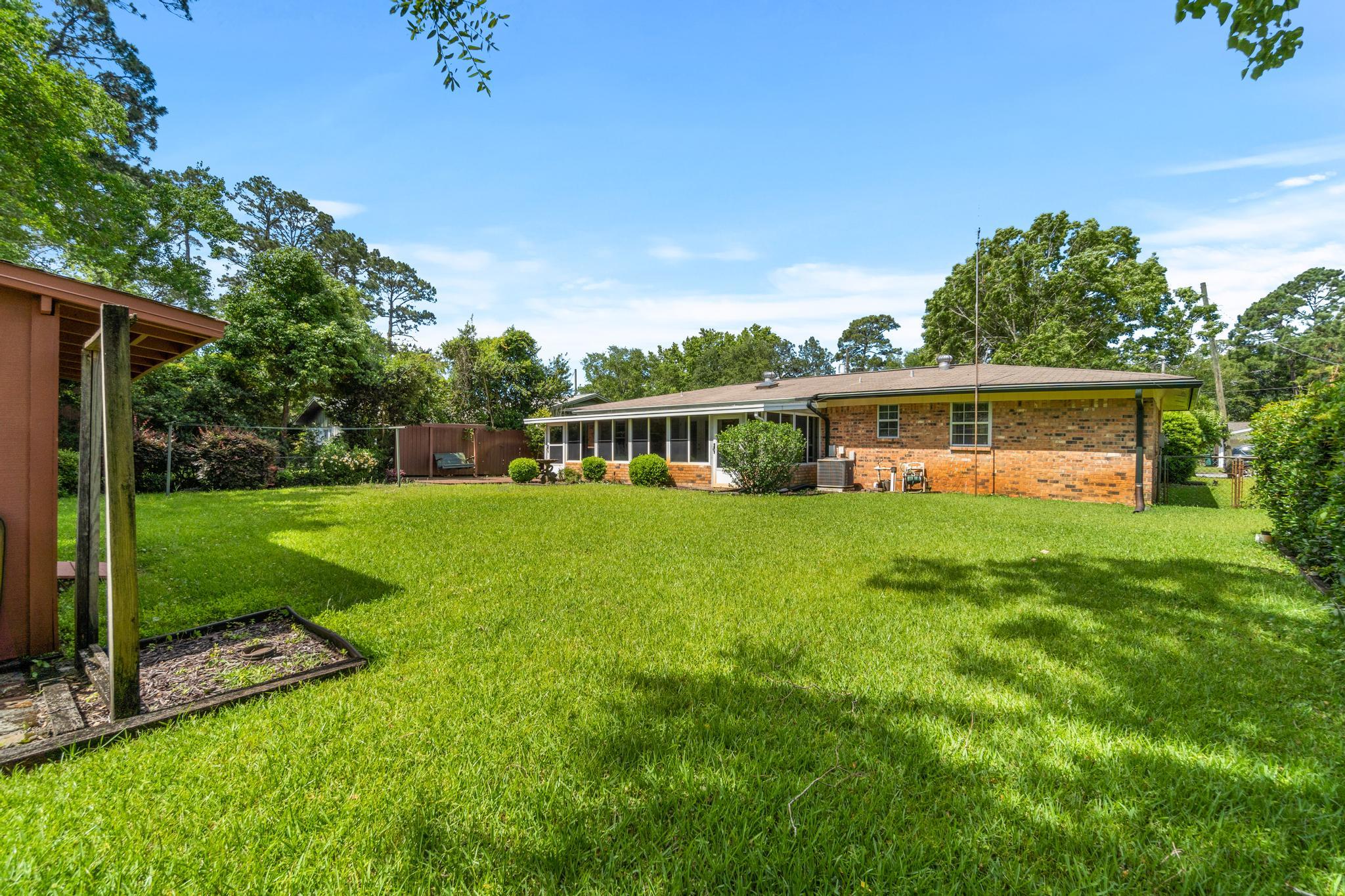 1409 Scott Road Niceville, FL 32578 - Photo 20 of 20 Backyard