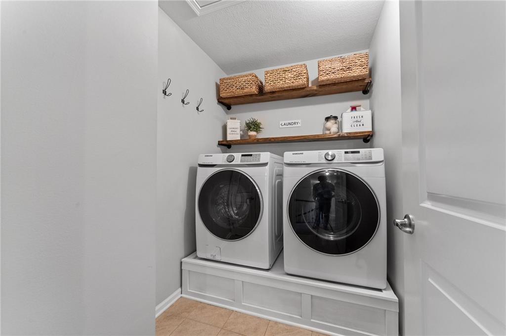 110 Brook Side Drive Clinton, PA 15026 - Photo 31 of 49 a utility room with dryer and washer