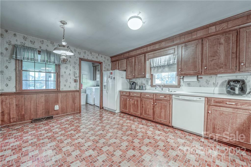700 Rama Road Charlotte, NC 28211 - Photo 13 of 30 Gallery Image 13
