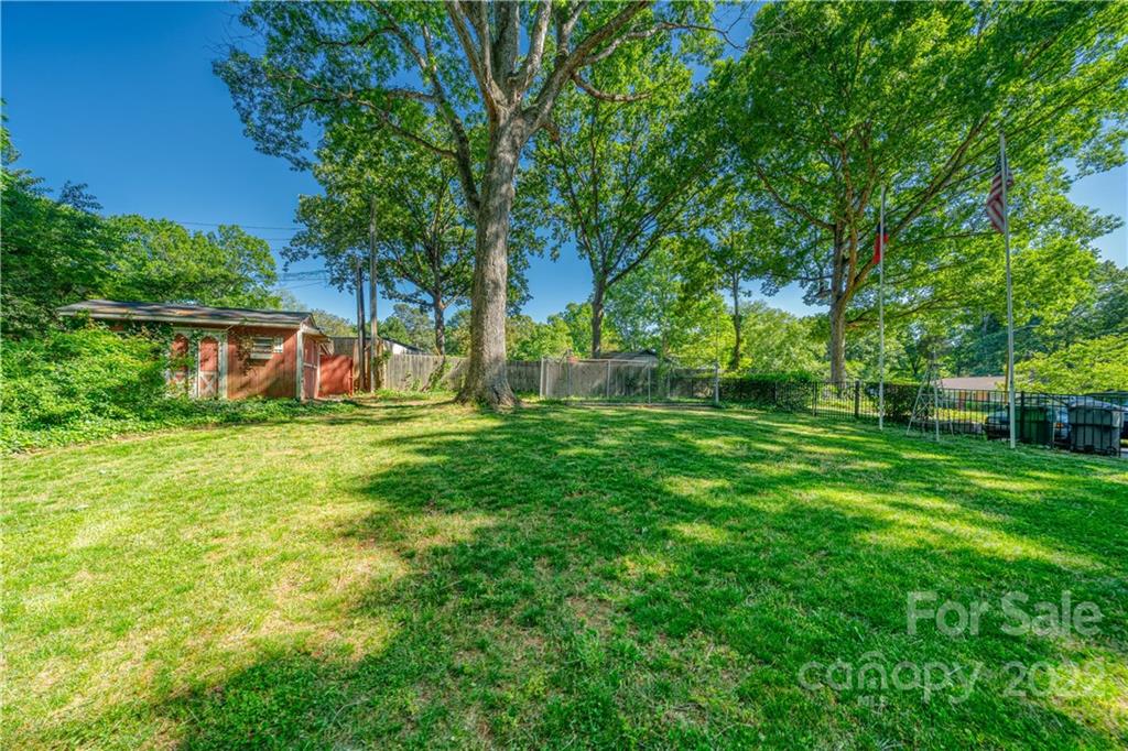 700 Rama Road Charlotte, NC 28211 - Photo 30 of 30 Gallery Image 30