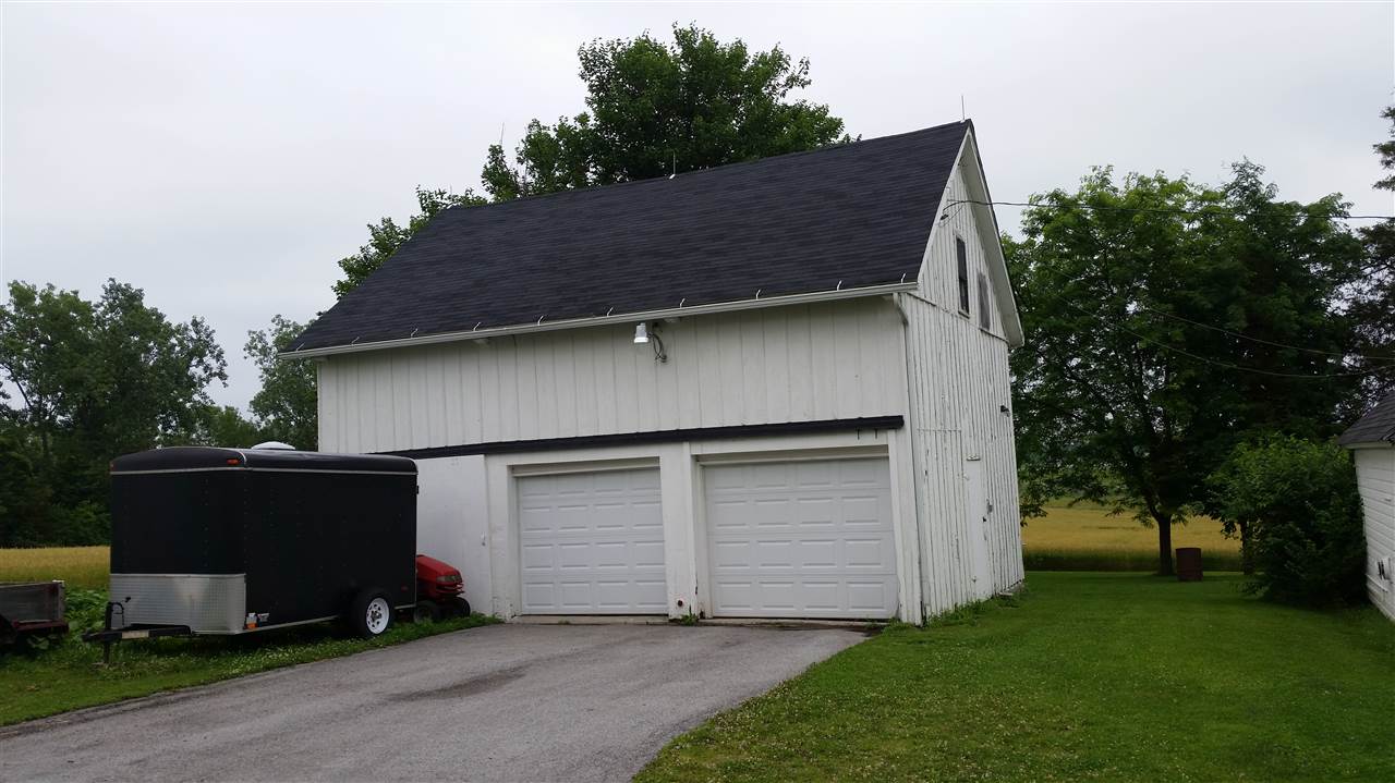 3527 Adams Ctr Road Fort Wayne, IN 46806 - Photo 2 of 22