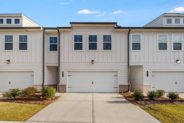 $2,500 | 420 Point Place Drive, Loganville, GA 30052