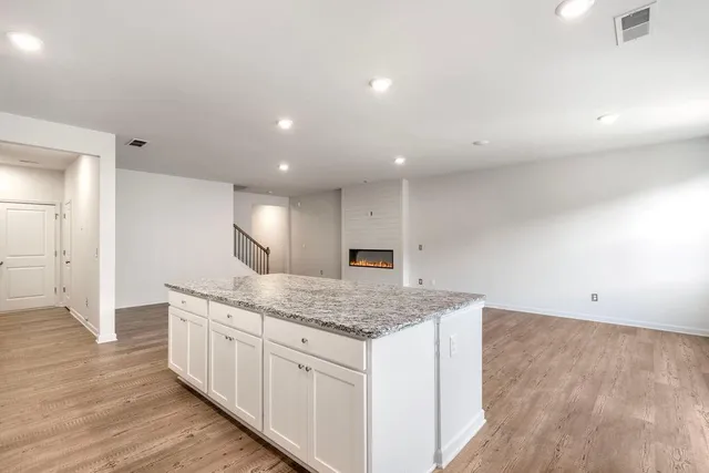 $2,500 | 420 Point Place Drive, Loganville, GA 30052