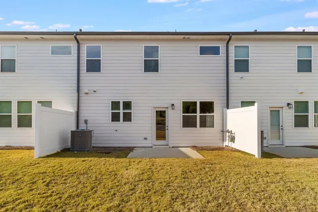 $2,500 | 420 Point Place Drive, Loganville, GA 30052