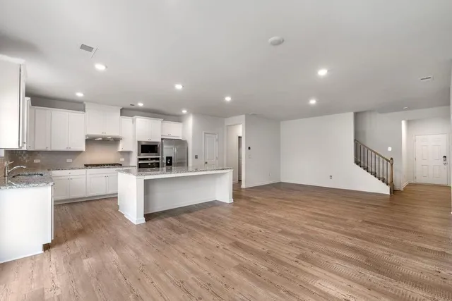 $2,500 | 420 Point Place Drive, Loganville, GA 30052