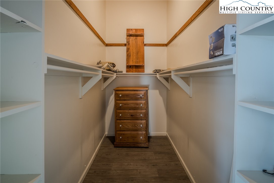471 Lakeview Road Newland, NC 28657 - Photo 22 of 50 Gallery Image 22