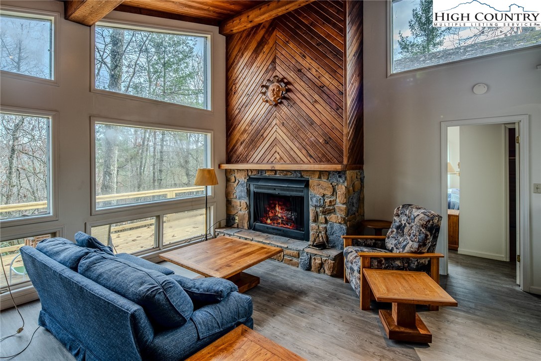 471 Lakeview Road Newland, NC 28657 - Photo 6 of 50 Gallery Image 6