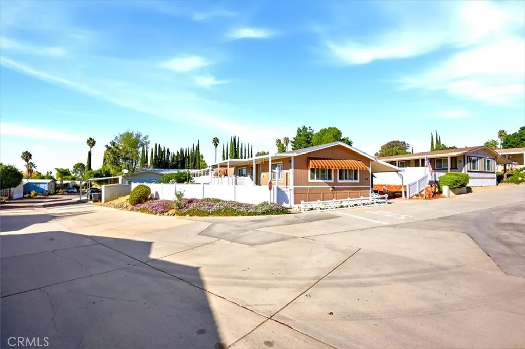 15181 Van Buren, Unit 259 Riverside, CA 92504 - Photo 4 of 57