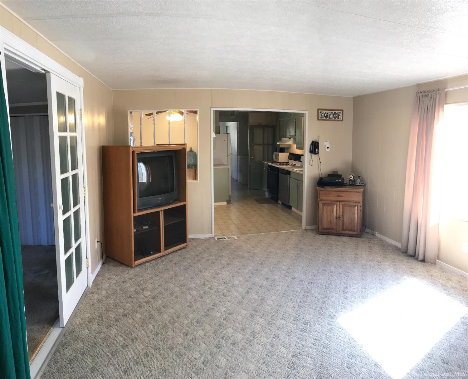 9741 Sweetwater Road Tehachapi, CA 93561 - Photo 19 of 39 Gallery Image 19