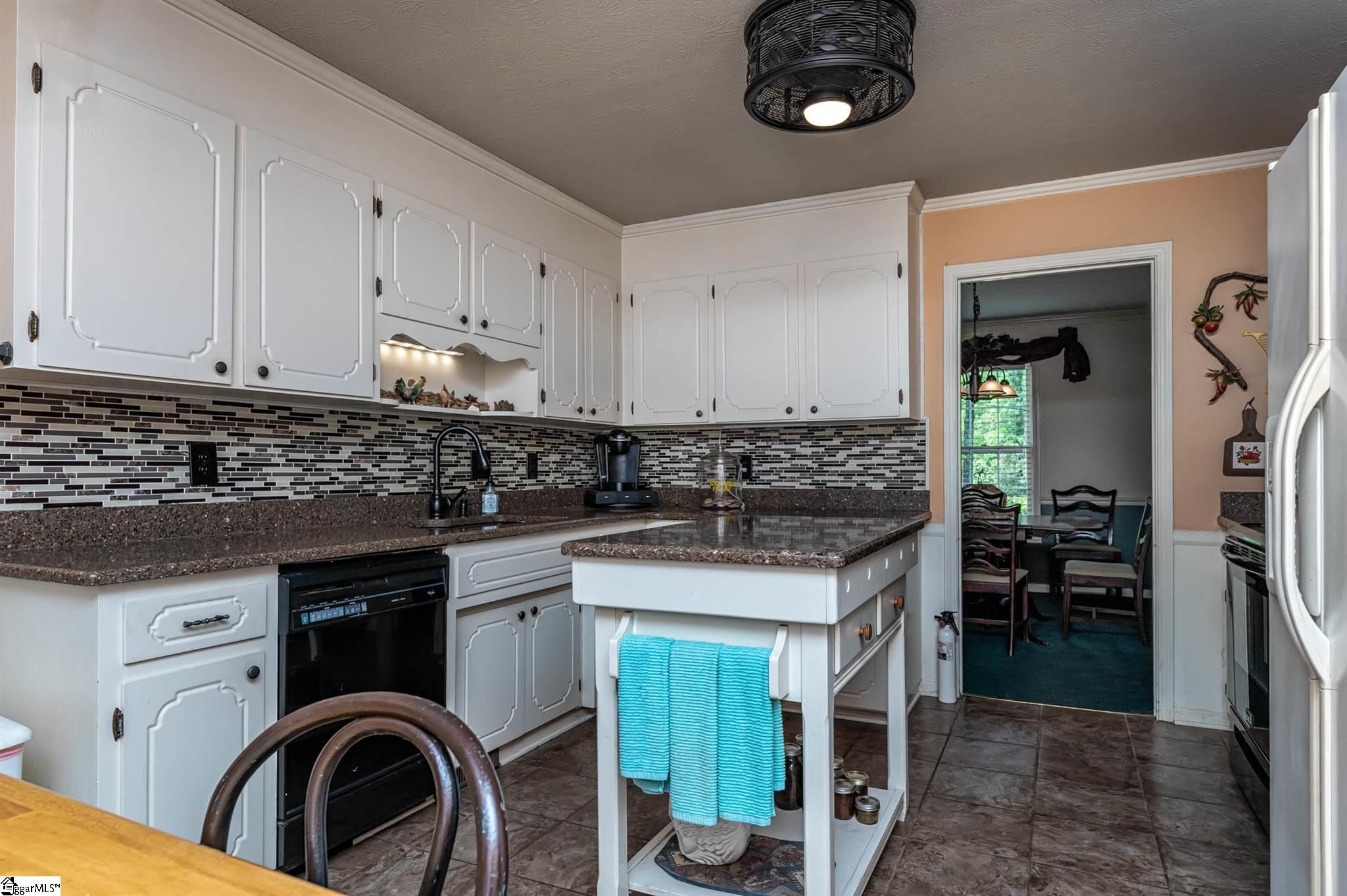 514 Hammett Road Greer, SC 29650 - Photo 15 of 28 Gallery Image 15