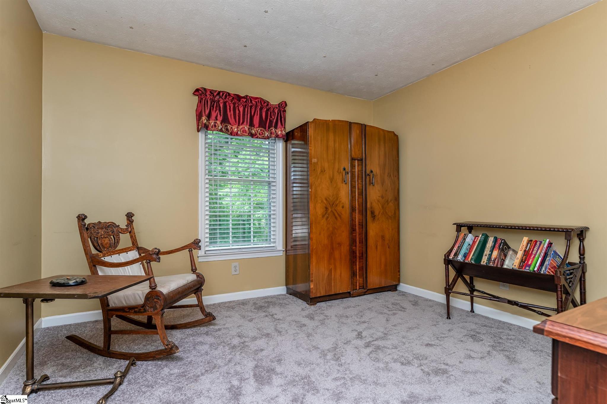 514 Hammett Road Greer, SC 29650 - Photo 3 of 28 Gallery Image 3