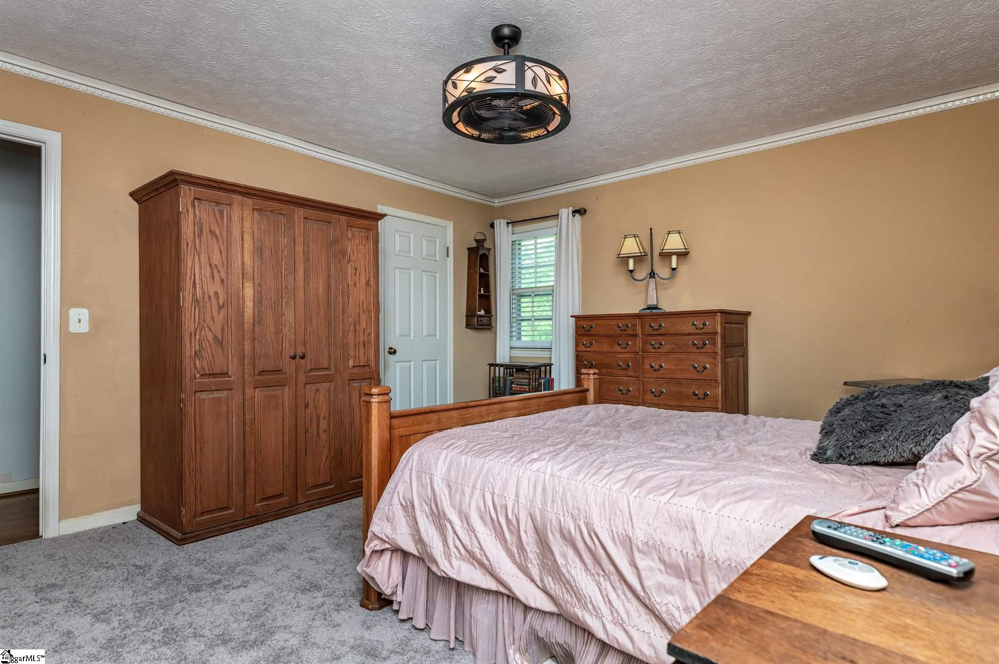 514 Hammett Road Greer, SC 29650 - Photo 6 of 28 Gallery Image 6