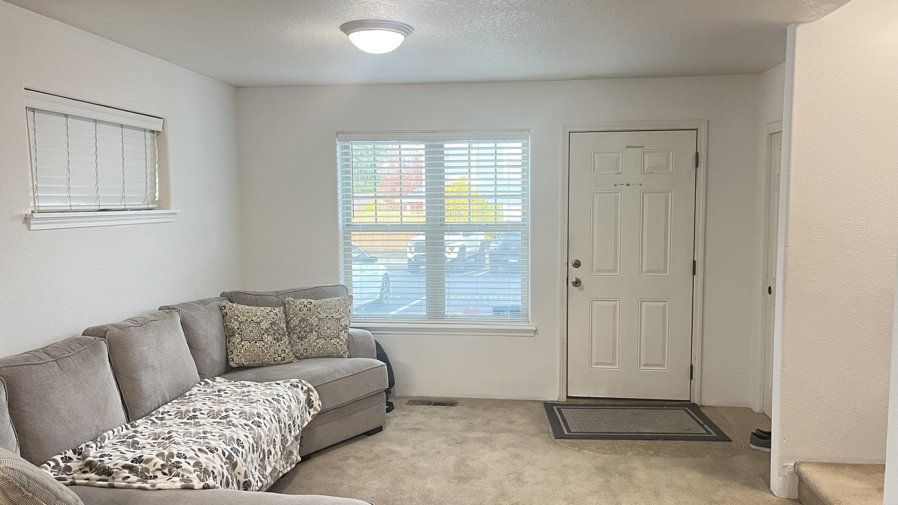 450 Midway Road, Unit 5 Medford, OR 97501 - Photo 9 of 46 IMG_1367