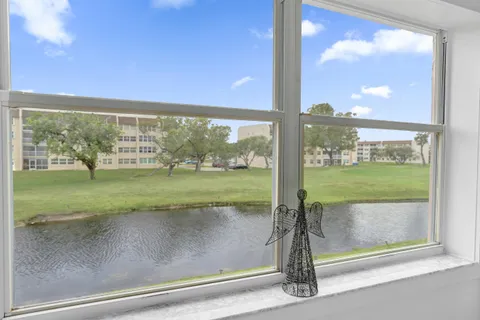 $295,000 | 2551 Northwest 103rd Avenue, Unit 202, Sunrise, FL 33322