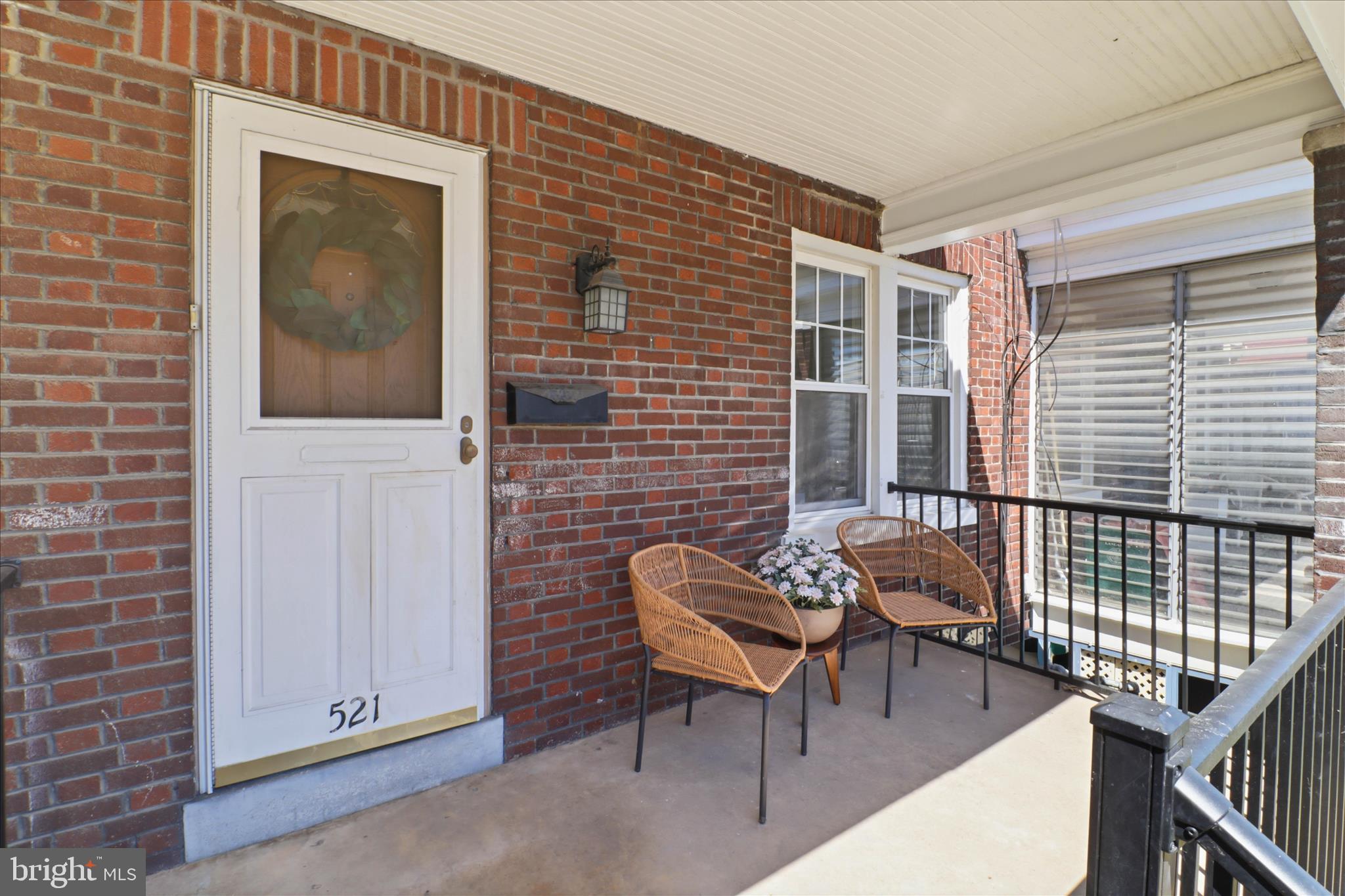 521 Hamilton Street Lancaster, PA 17602 - Photo 4 of 44 a outdoor living room with furniture and a window