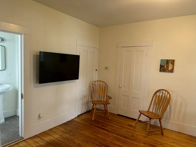 $1,895 | 26 Maple Street, Dover, NH 03820