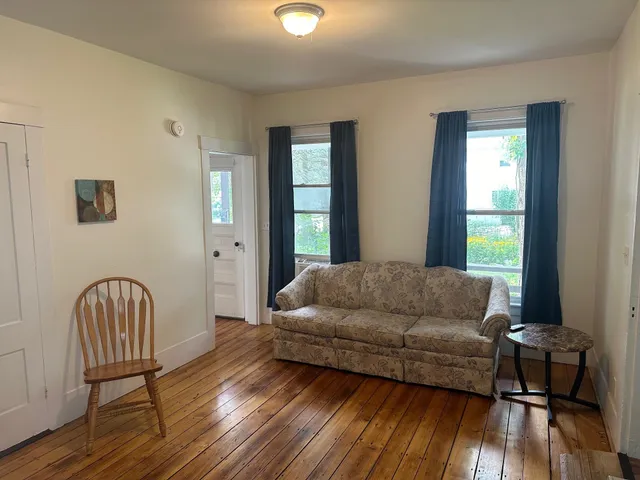 $1,895 | 26 Maple Street, Dover, NH 03820