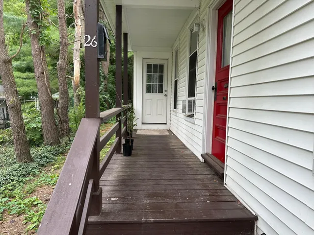 $1,895 | 26 Maple Street, Dover, NH 03820