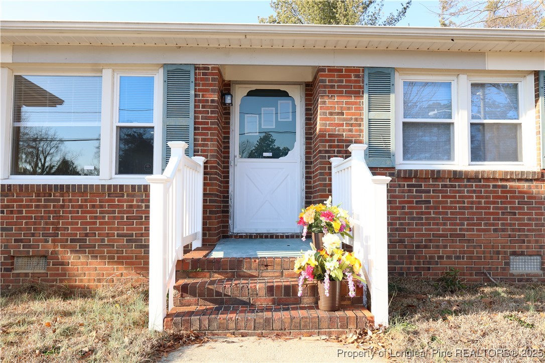 487 North Platte Road Fayetteville, NC 28303 - Photo 2 of 19 Gallery Image 2