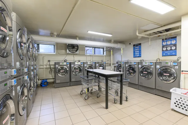 a view of a washer and dryer