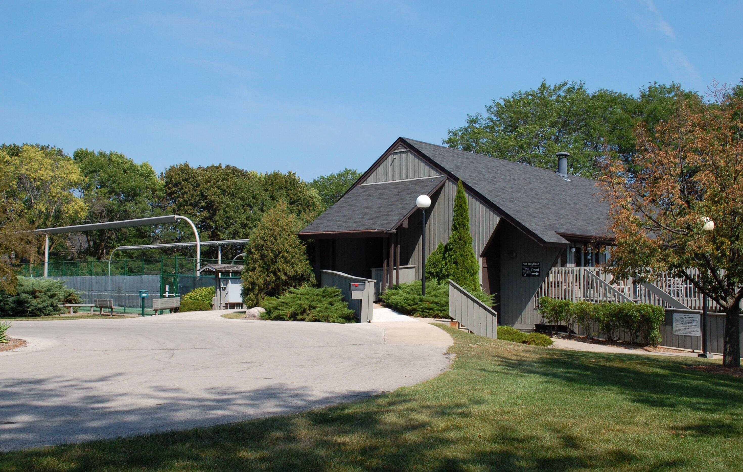 104 Woodfield Court Wind Point, WI 53402 - Photo 39 of 42 Clubhouse