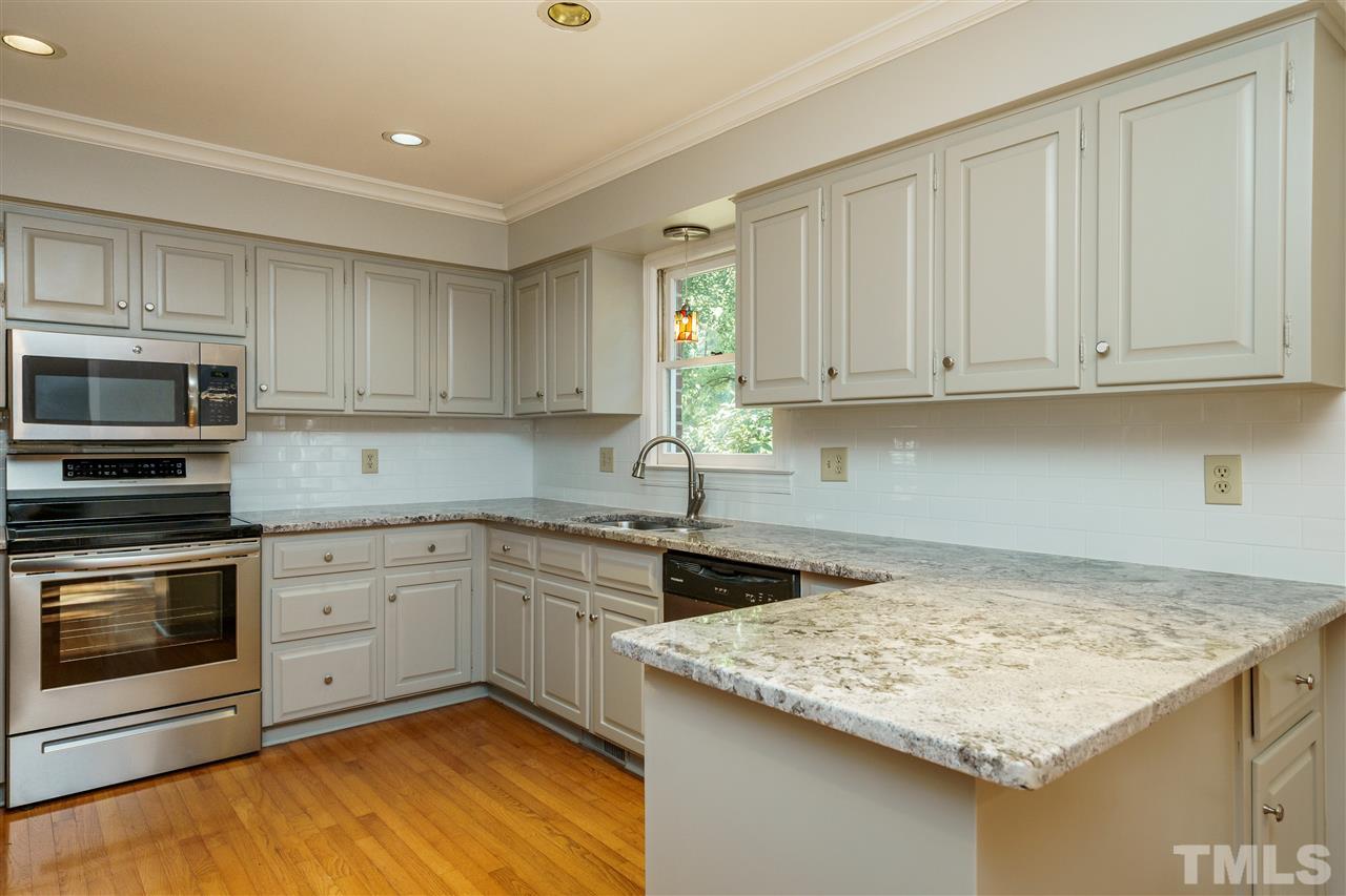 8520 Seagate Drive Raleigh, NC 27615 - Photo 8 of 25