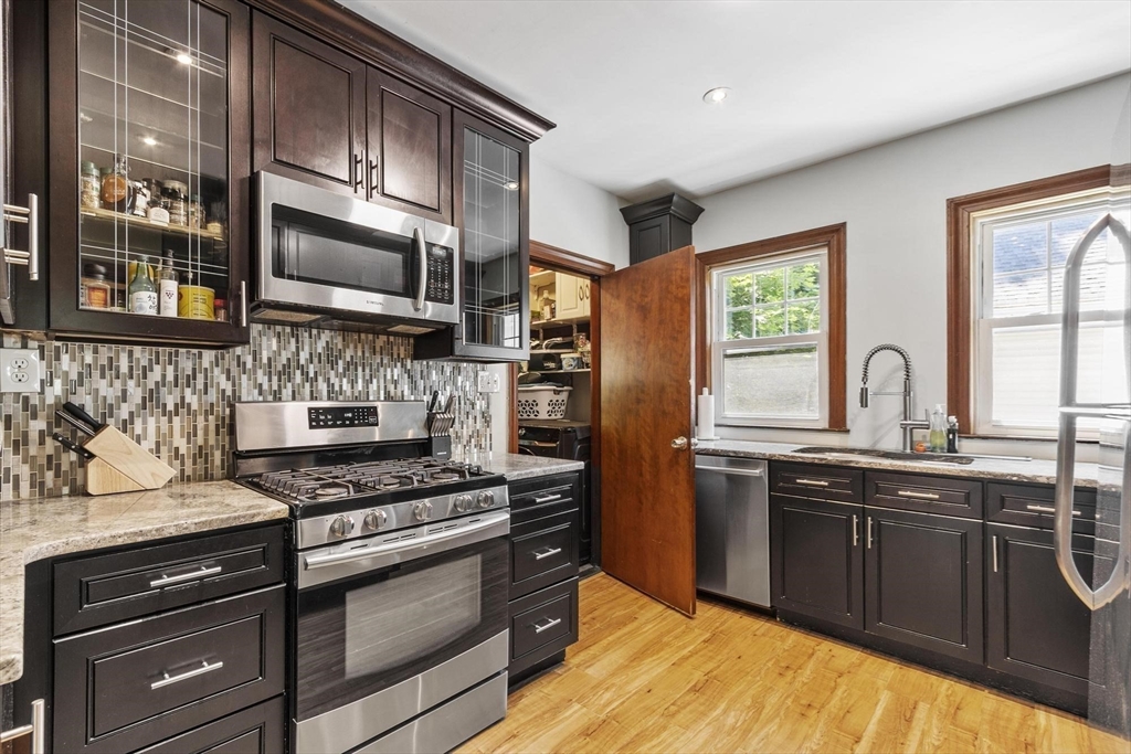 55 East Bates Road, Unit B Watertown, MA 02472 - Photo 16 of 42