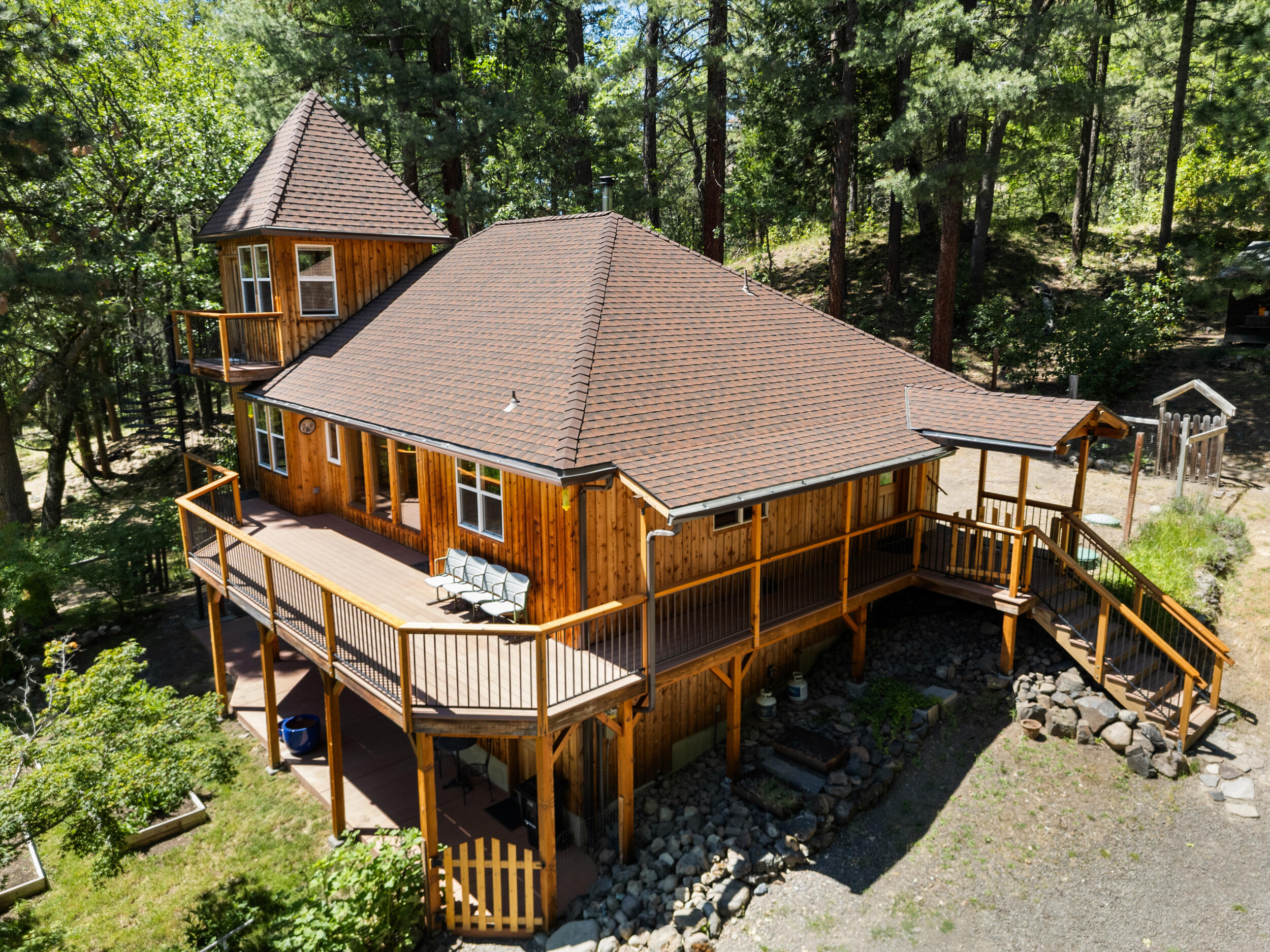 1700 Tyler Creek Road Ashland, OR 97520 - Photo 6 of 58