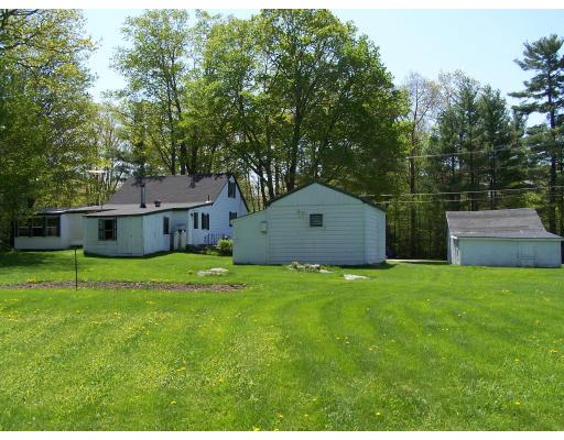 79 Old Princeton Road Hubbardston, MA 01452 - Photo 3 of 9 Gallery Image 3