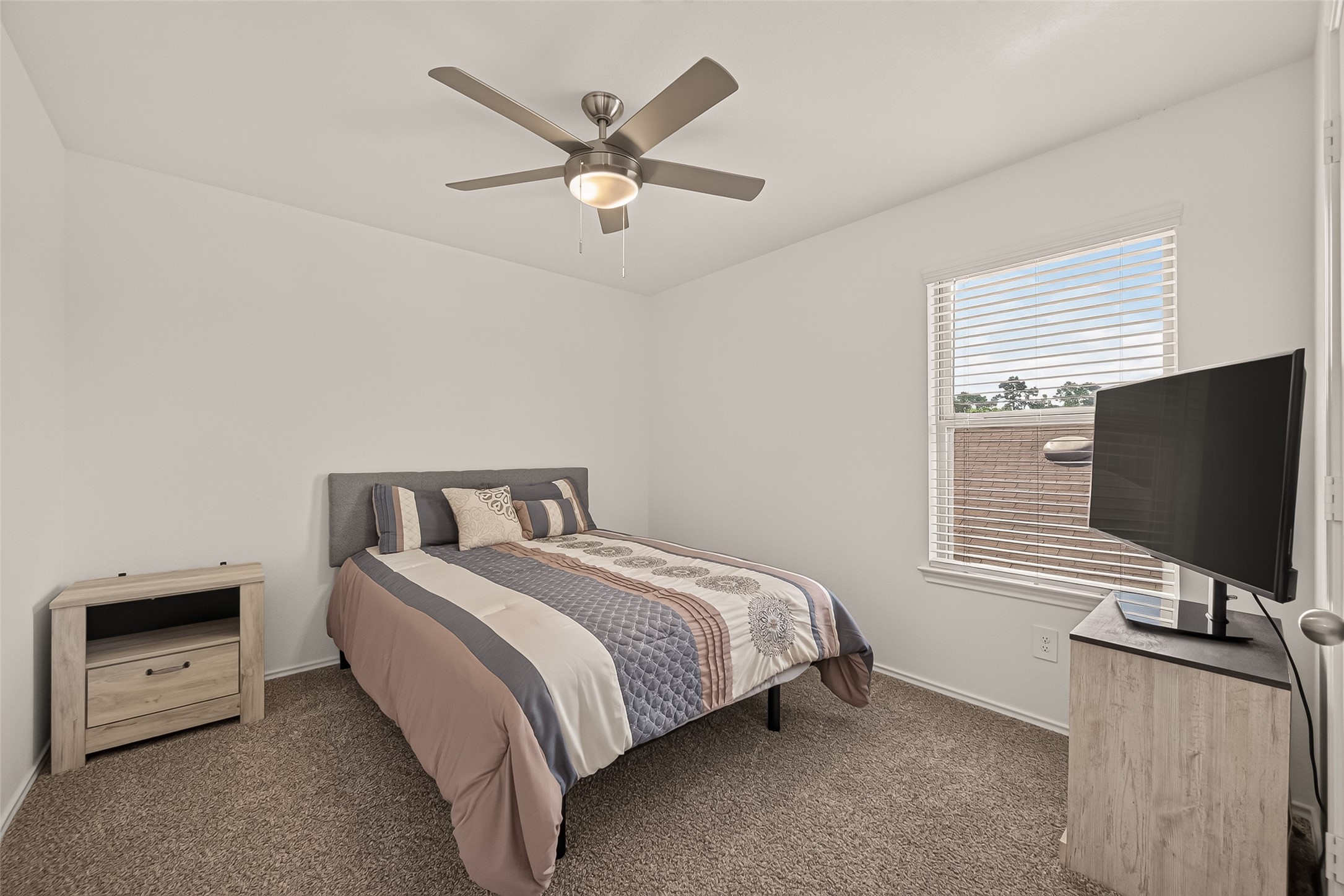 22446 Forest Gorge Lane Spring, TX 77373 - Photo 16 of 40 2nd bedroom on the 2nd Floor.